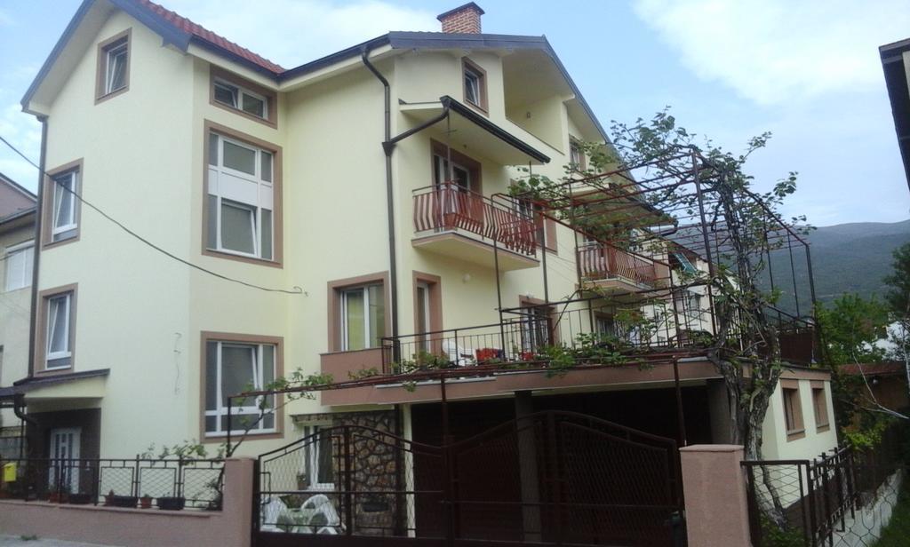 House Nativa Hotel Ohrid Bagian luar foto