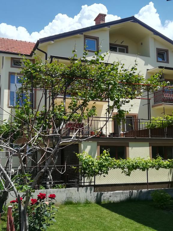 House Nativa Hotel Ohrid Bagian luar foto