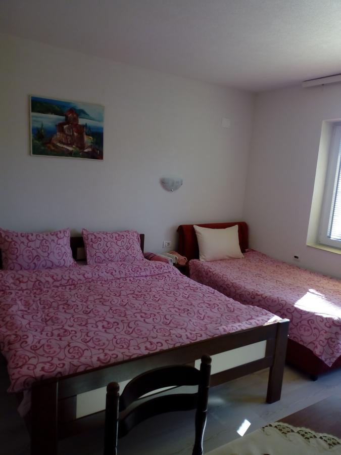 House Nativa Hotel Ohrid Bagian luar foto